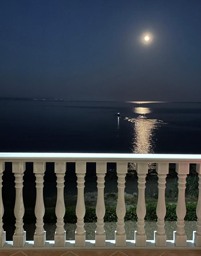 Marine Apartments Venetiko Paralia Agias Foteinis Exterior photo