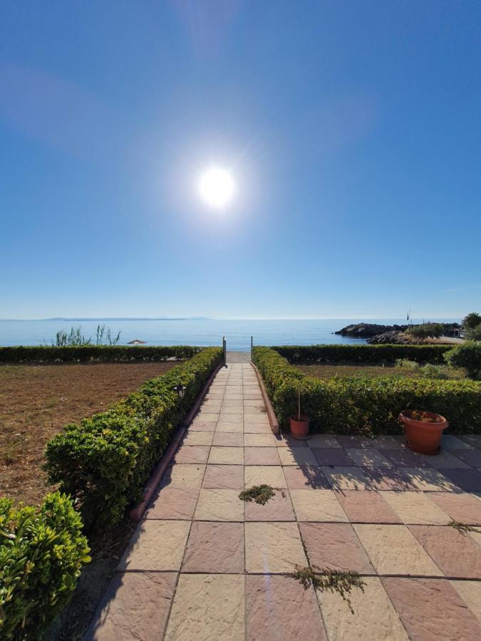 Marine Apartments Venetiko Paralia Agias Foteinis Exterior photo